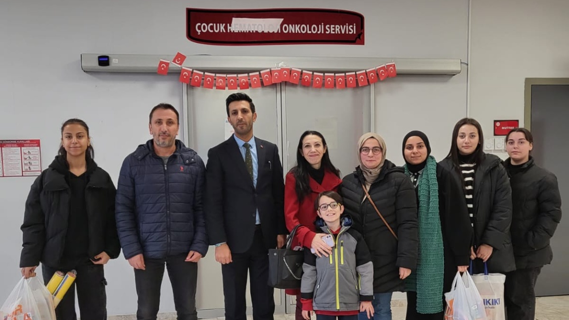 Lösemili Çocuklar Haftası kapsamında çocuk onkoloji servisi ziyaret edildi